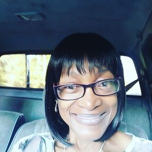 Meet your Posher, Brenda